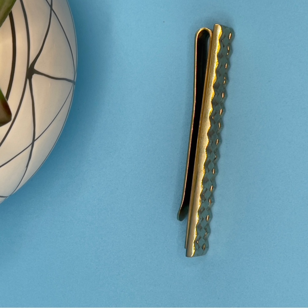 Vintage Heavy Gold Tone Textured Tie Clip Bar Mid Century Brutalist 30g 🔥 - Picture 4 of 9
